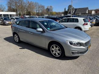 Volvo V-60 1.5 T3 Nordic+ automaat 152pk picture 2