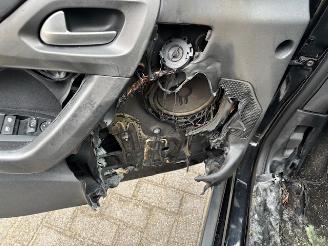 Peugeot 2008 1.2 PureTech  (km 39.855 nap) picture 7