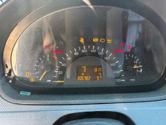 Mercedes Vito 111 CDI 320 Lang airco picture 13