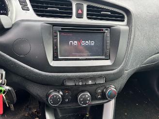 Kia Cee d 1.6 GDI 20th Anniversary airco picture 11