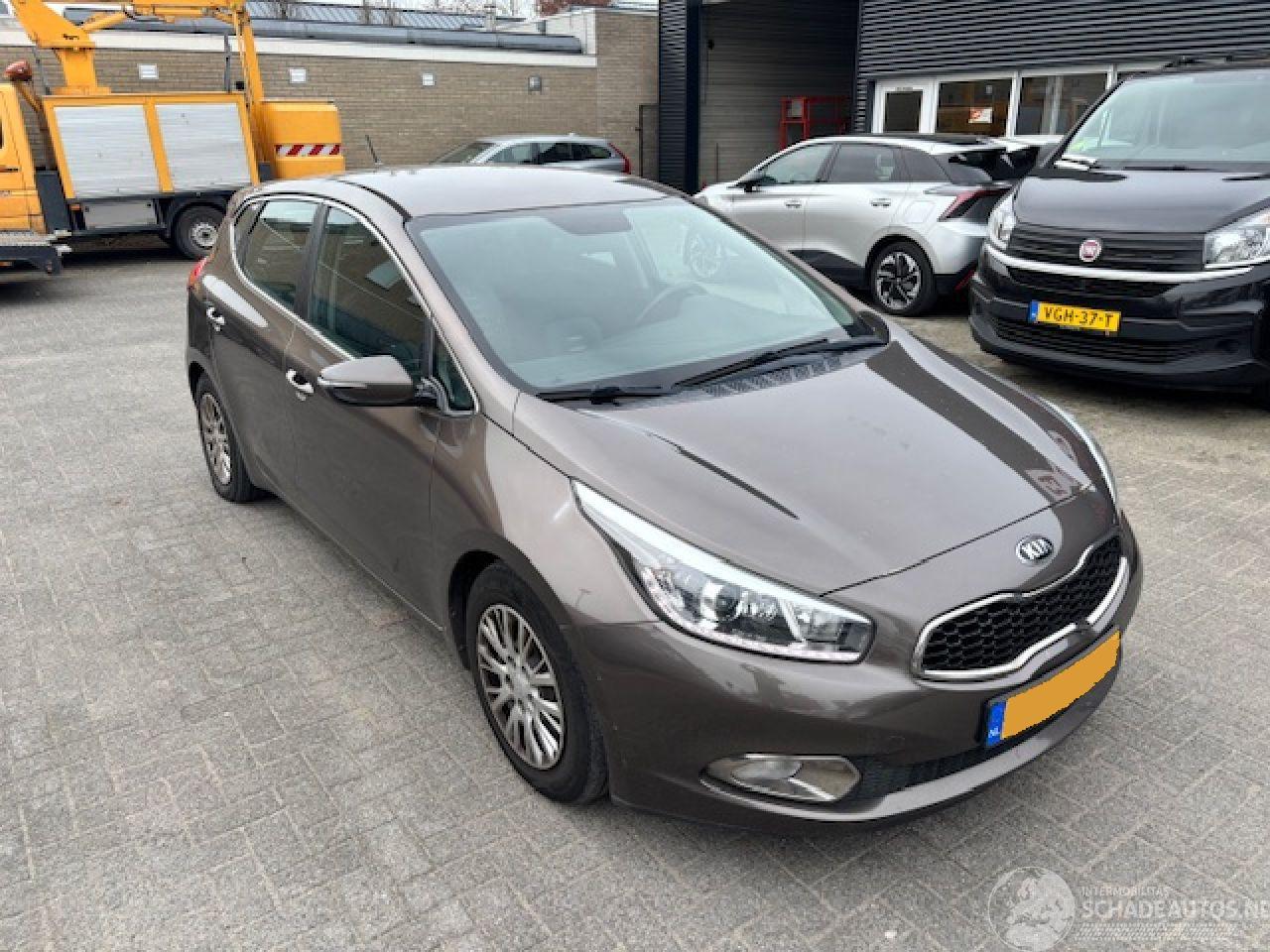 Kia Cee d 1.6 GDI 20th Anniversary airco