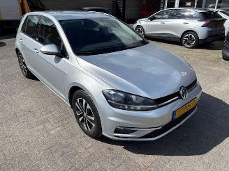 skadebil auto Volkswagen Golf 1.0 TSI Comfort 2019/2