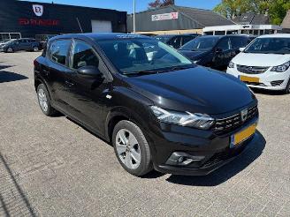 Vaurioauto  passenger cars Dacia Sandero 1.0 TCe Comfort Automaat 2021/11