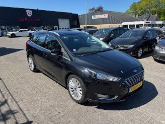 skadebil auto Ford Focus 1.0 Titanium Edition 2015/7
