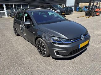 Unfallwagen Volkswagen Golf e-Golf  Automaat 2017/11