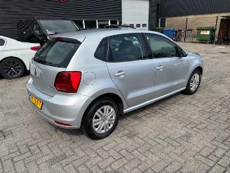 Volkswagen Polo 1.0 5-drs airco picture 4