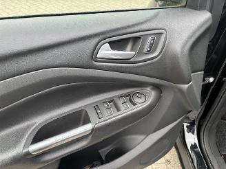 Ford Kuga 1.5 Titanium picture 12
