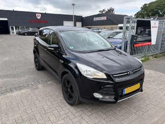 Voiture accidenté Ford Kuga 1.5 Titanium 2015/6