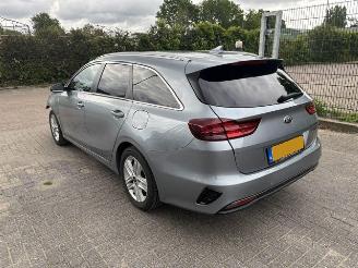 Coche accidentado Kia Ceed 1.4T GDI Automaat  Dynamic Plus Line 2019/8