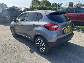 damaged passenger cars Renault Captur 1.2 TCE  Automaat  (km 57.678 Nap) 2017/2