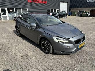 Voiture accidenté Volvo V-40 2.0 D2 Automaat Nordic+ 2017/5