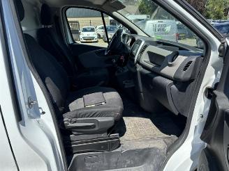 Renault Trafic 1.6 DCI L1H1 airco picture 9