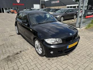 Voiture accidenté BMW 1-serie 118i 5-drs M-Sport NAP 2010/4