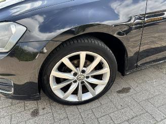 Volkswagen Golf 1.2 TSI 5-drs Highline picture 9