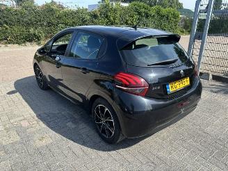 škoda osobní automobily Peugeot 208 1.2 5-drs airco 2017/11
