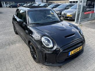 uszkodzony samochody osobowe Mini Electric MINI Yours 33 kWh Pano 2021/7