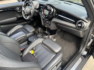 Mini Electric MINI Yours 33 kWh Pano picture 18