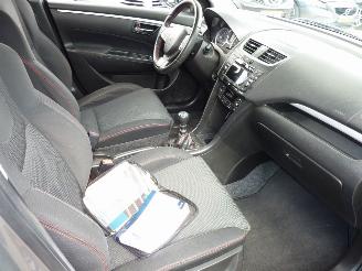 Suzuki Swift 1.6 SPORT picture 11