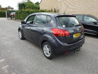 Kia Venga 1.4 CVVT SUPER PACK picture 3