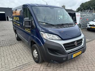 krockskadad bil bedrijf Fiat Ducato 2.3 MJ 131pk  Clima Navi 3-pers  NAP 2018/2