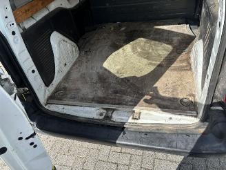 Peugeot  1.6 HDI Airco NAP picture 12