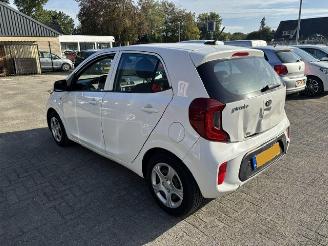 Kia Picanto 1.0 5-drs Comfortline airco picture 4