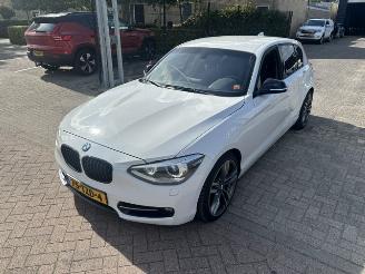 BMW 1-serie 118i Sport 5-drs Clima 170pk picture 8