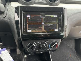 Suzuki Swift 1.2 Select Automaat airco picture 8