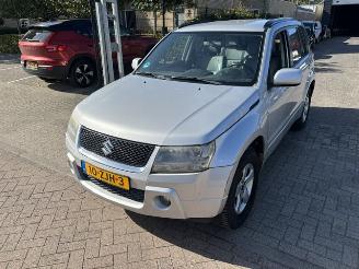 Suzuki Grand-vitara 2.0 16v Shogun Automaat 4WD picture 5