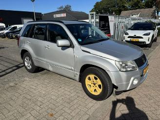 Suzuki Grand-vitara 2.0 16v Shogun Automaat 4WD picture 2