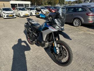 krockskadad bil auto CFMoto iX3 800 MT-X 2025/4
