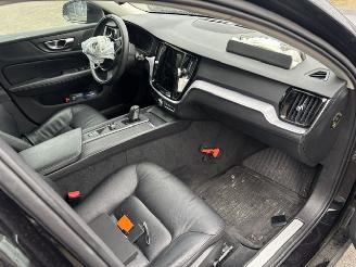 Volvo V-60 2.0 B3 Momentum Advantage Automaat picture 8