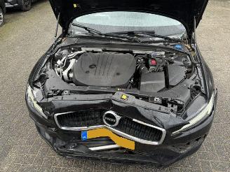 Volvo V-60 2.0 B3 Momentum Advantage Automaat picture 6