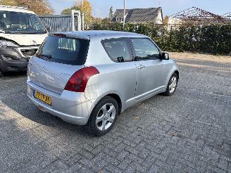 Suzuki Swift 1.3 EXCLUSIVE AUTOMAAT picture 2