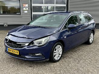 Vaurioauto  passenger cars Opel Astra SPORTS TOURER 1.0 BUSINESS+ 2016/9