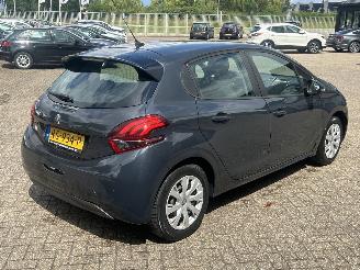 Peugeot 208 1.2 Pure Tech Blue Lion 5drs picture 5