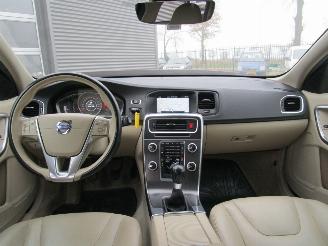 Volvo V-60 1.6 D2 picture 10