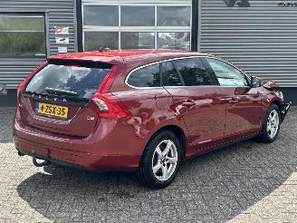 damaged passenger cars Volvo V-60 1.6 D2 2015/3