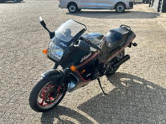 Kawasaki GPX 600 R  picture 7