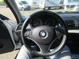 BMW 1-serie 120I High Executive (MOTORSCHADE) picture 16