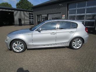 BMW 1-serie 120I High Executive (MOTORSCHADE) picture 2