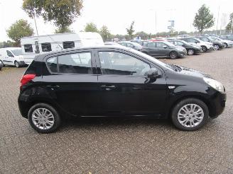 Hyundai I-20 1.2i Dynamic version 5drs picture 6