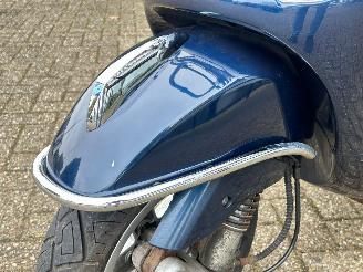 Vespa  LX 50 4T picture 9