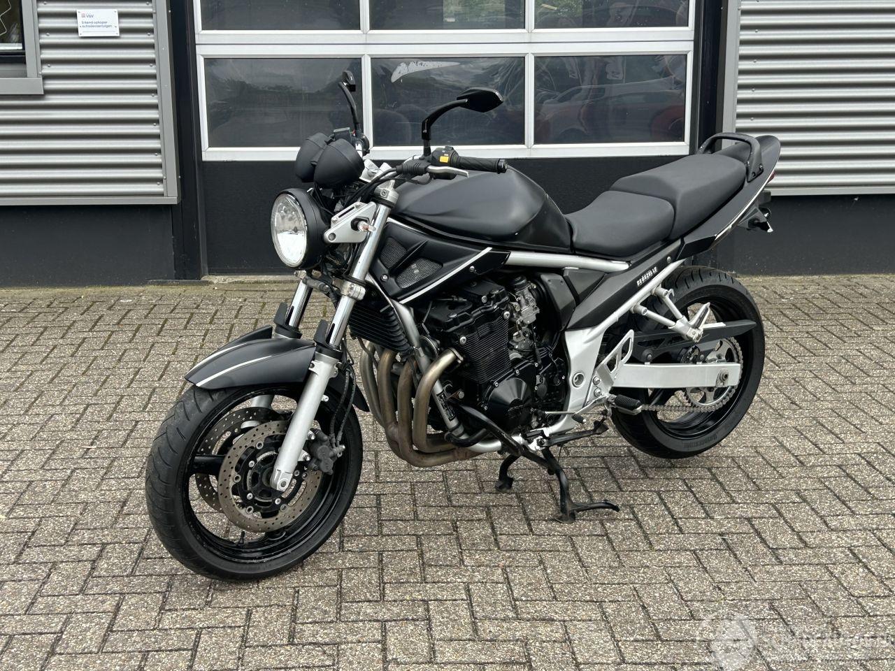 Suzuki Bandit 650 GSF Naked ABS