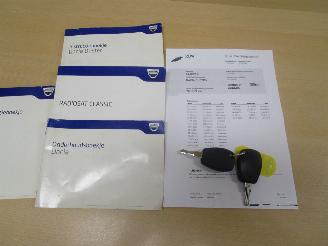 Dacia Duster 1.6-16V Laureate 2wd 1e eigenaar picture 24