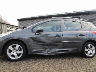 Peugeot 207 SW 1.6 VTI XS picture 22