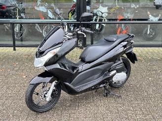 Avarii motociclete Honda PCX 125  2011/3