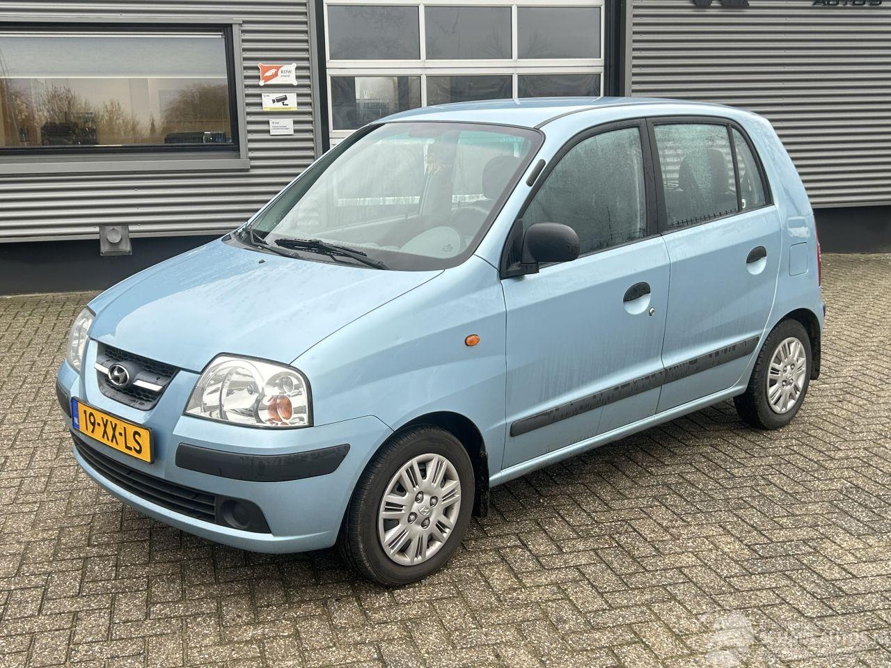 Hyundai Atos 1.1 i Active Young