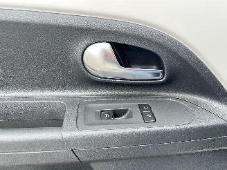 Volkswagen Up! 1.0 move up! Bluemotion picture 18