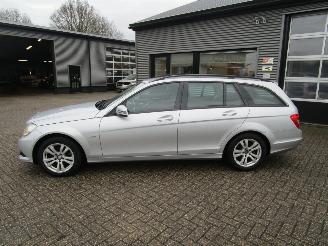 Mercedes C-klasse 200 CDI ESTATE BUSINESS CLASS ELEGANCE picture 2